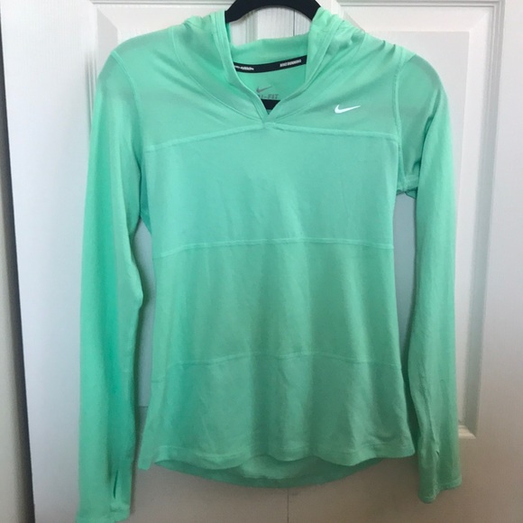 Nike DRI-FIT Sweater - Picture 1 of 3